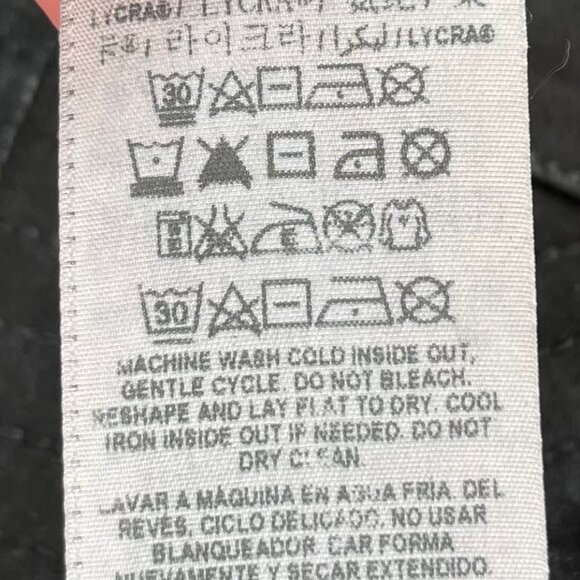 JUST IN: Guess women's jeans, Black, Size 25, Unique stretch, angle design - Picture 10 of 14